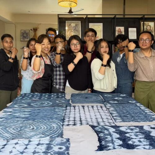 Dyeing hand-spun phadi cotton with indigo shibori during the Manipur workshop